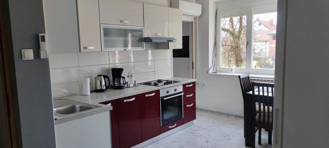 Apartman M&M'S Apartment Karlovac Exterior photo
